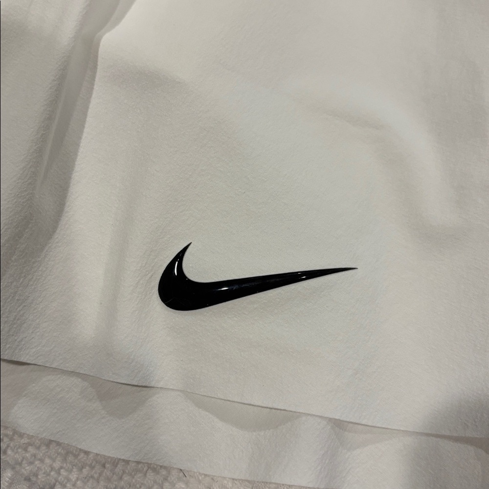 Nike Women’s Skort Large - Picture 7 of 7